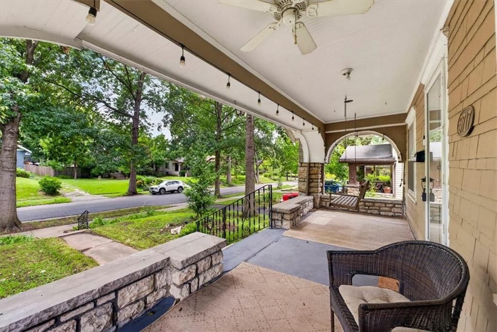 5717 Holmes Street — photo 4