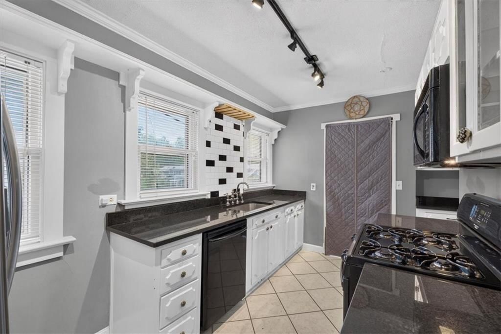5717 Holmes Street — photo 20