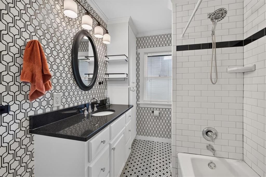 5717 Holmes Street — photo 32