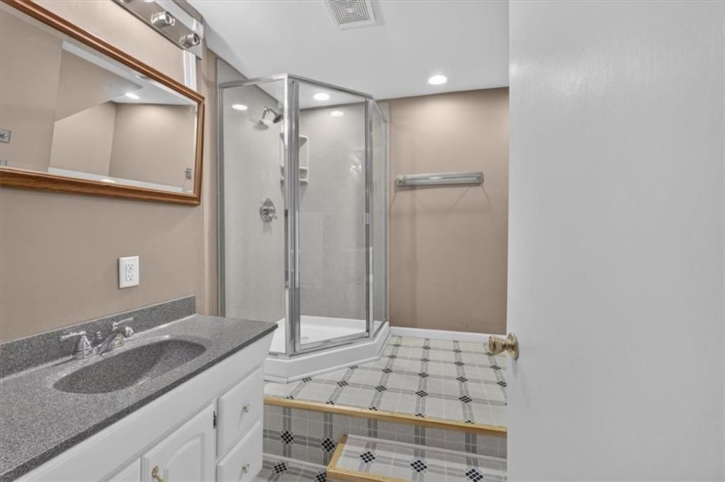 5717 Holmes Street — photo 38