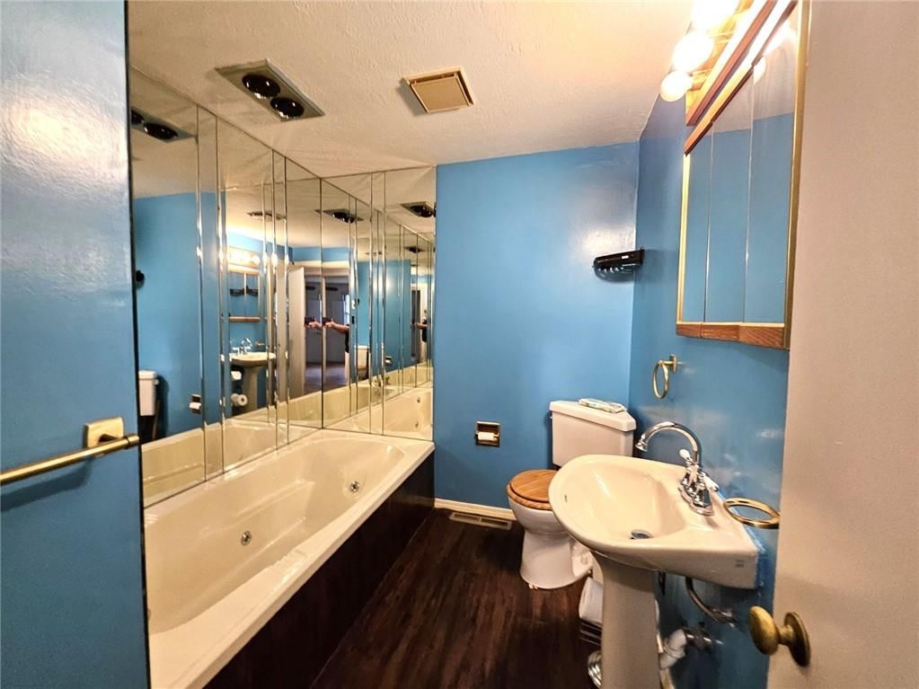 5831 N Ava Avenue — photo 17