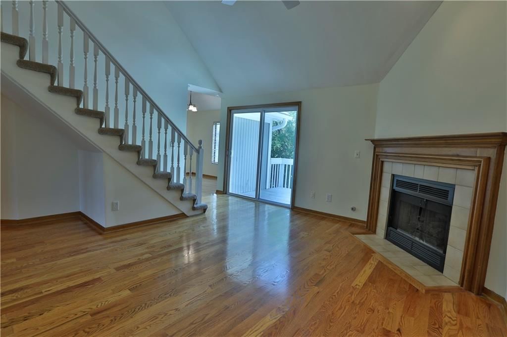 13723 W 58th Terrace — photo 2