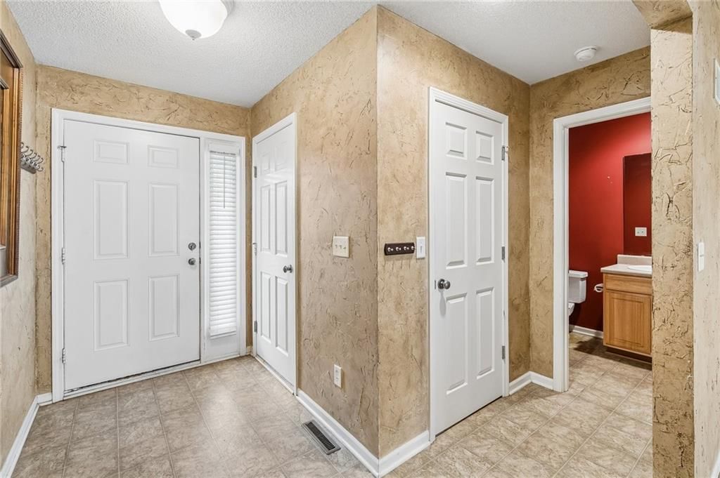 13108 Washington Court — photo 4