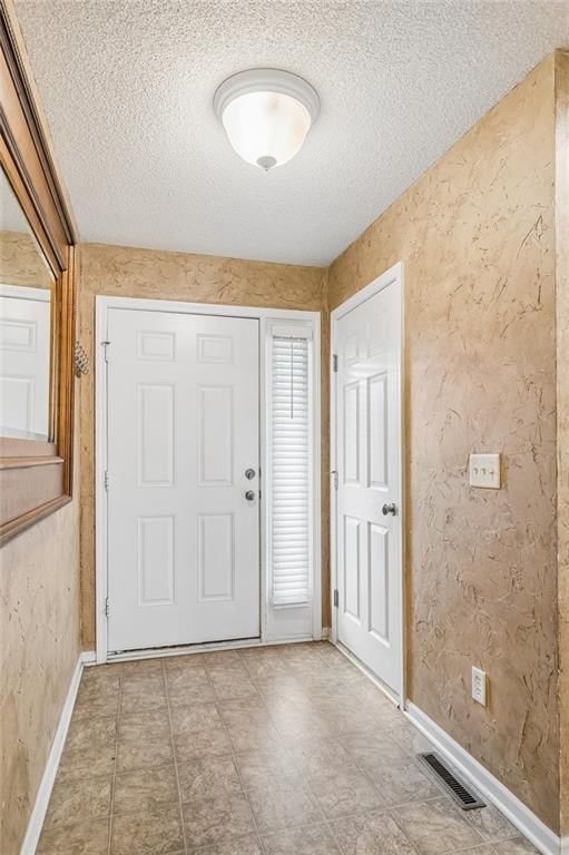 13108 Washington Court — photo 5