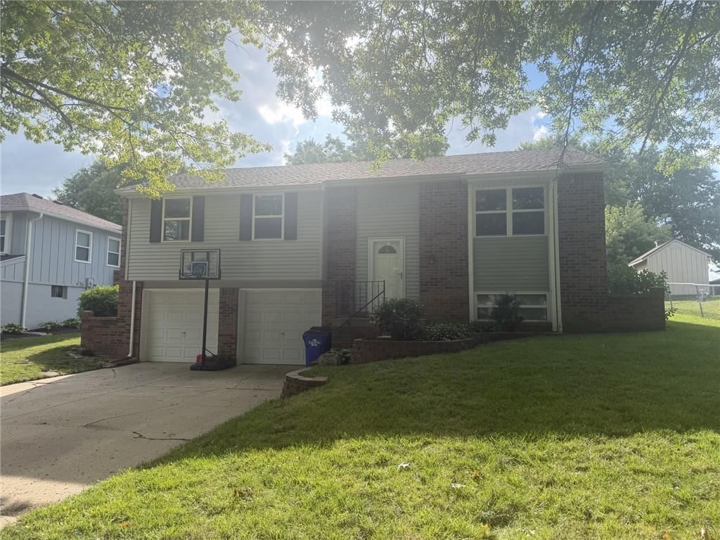 12820 S Sycamore Street — photo 1