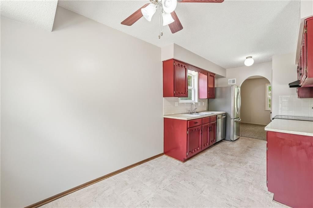 12820 S Sycamore Street — photo 11