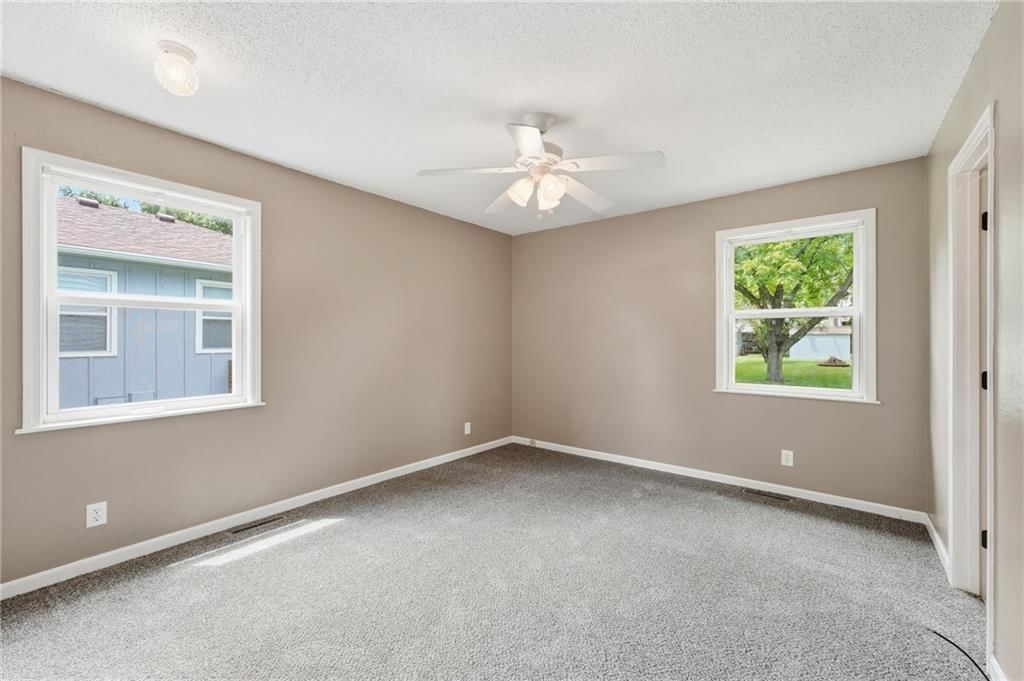 12820 S Sycamore Street — photo 22