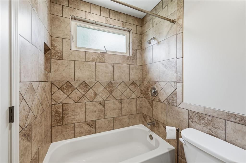 12820 S Sycamore Street — photo 27