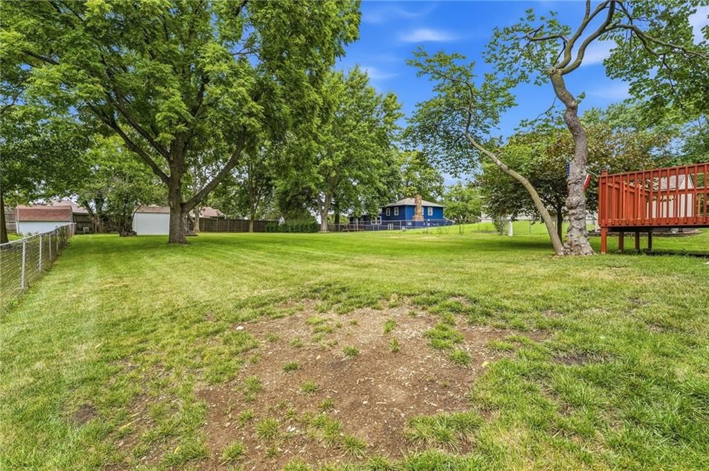 12820 S Sycamore Street — photo 33