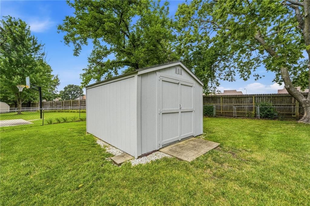 12820 S Sycamore Street — photo 34