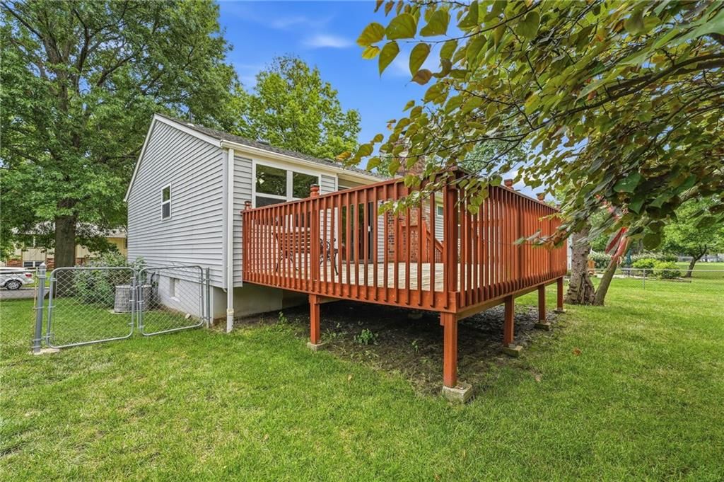 12820 S Sycamore Street — photo 37