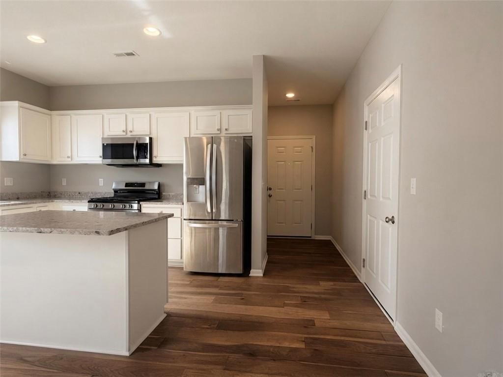 7712 NW 124 Street — photo 3