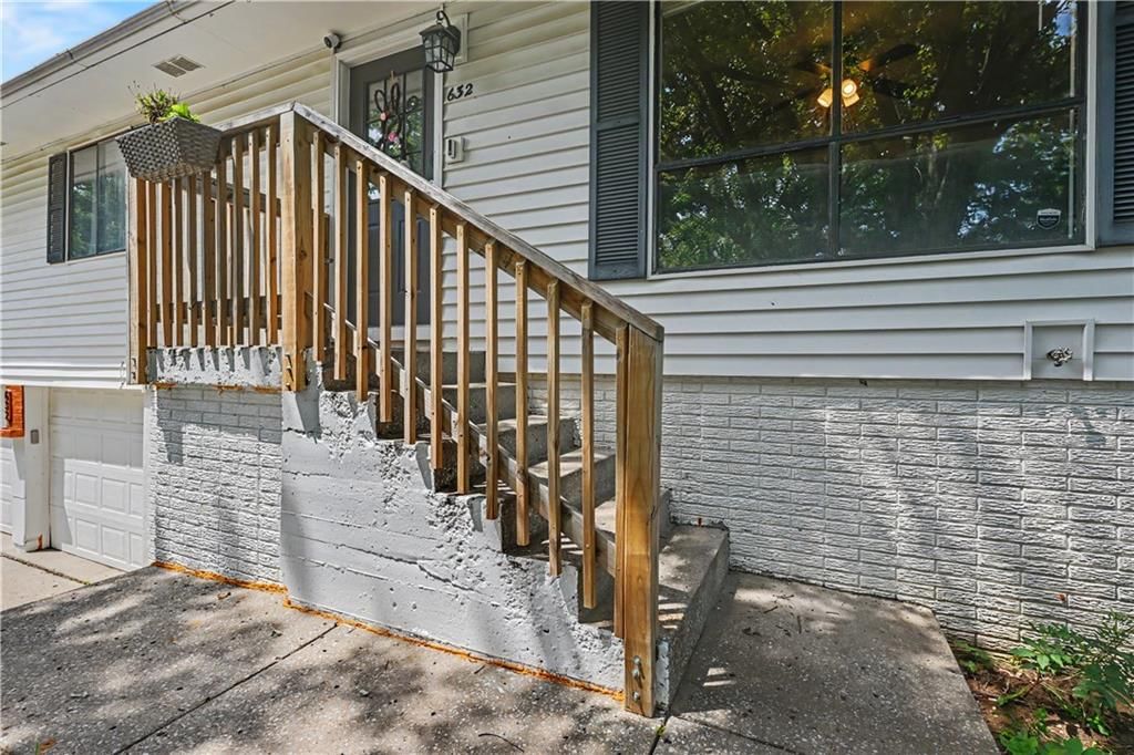 632 N Mohican Drive — photo 2