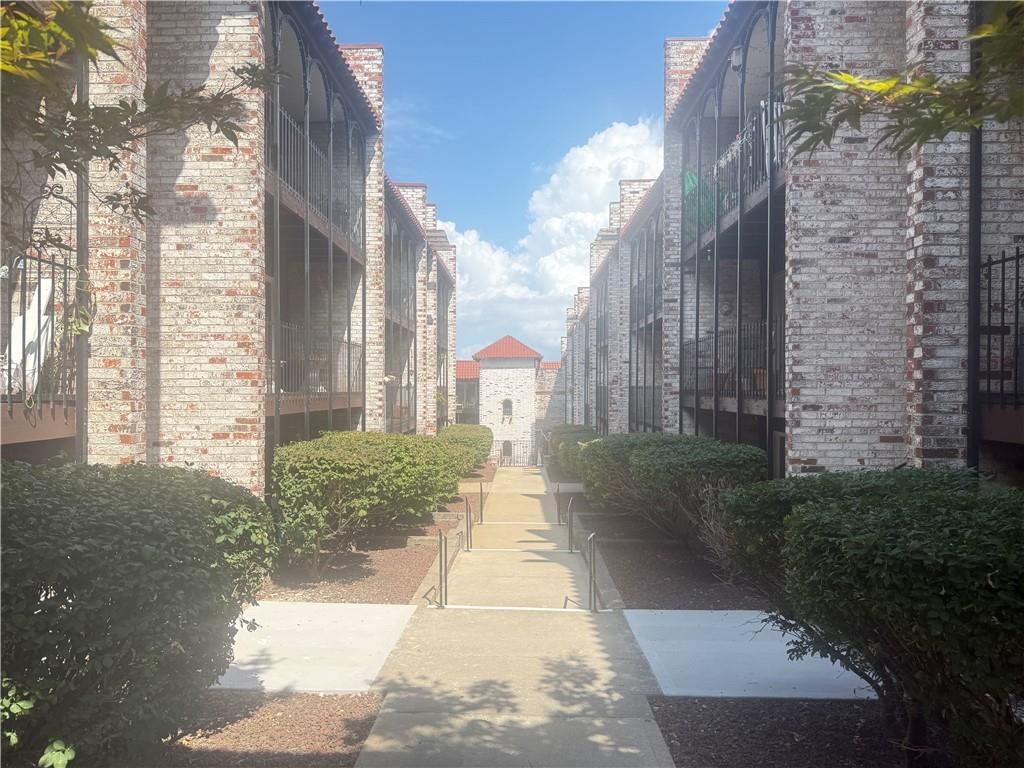 5013 Walnut Street — photo 2