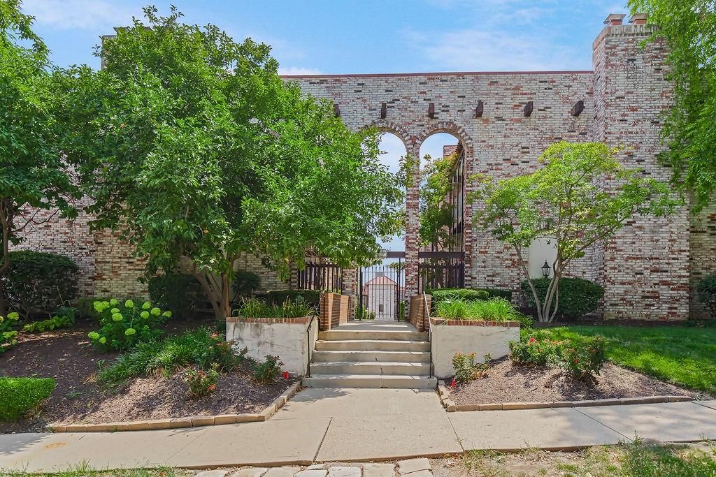 5013 Walnut Street — photo 4