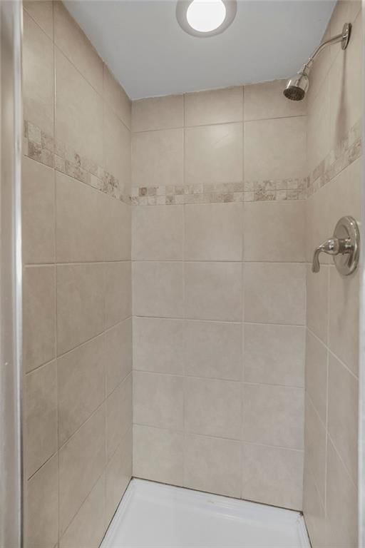 5013 Walnut Street — photo 17