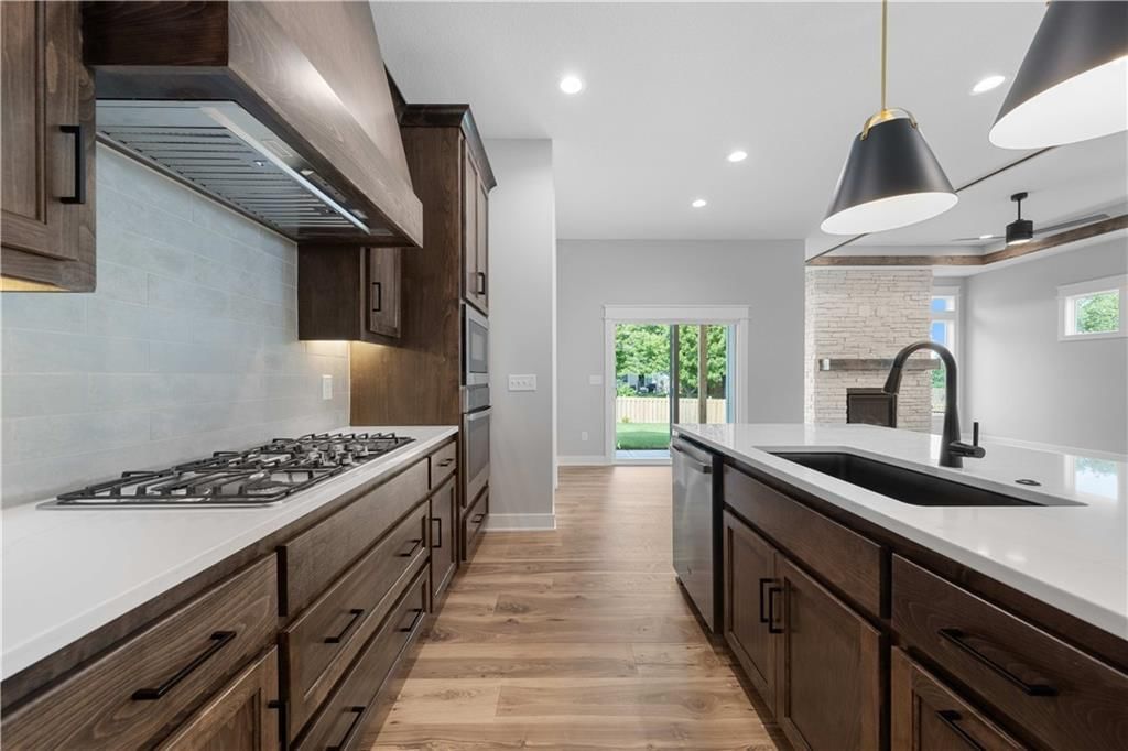 1148 SW Whitby Drive — photo 14