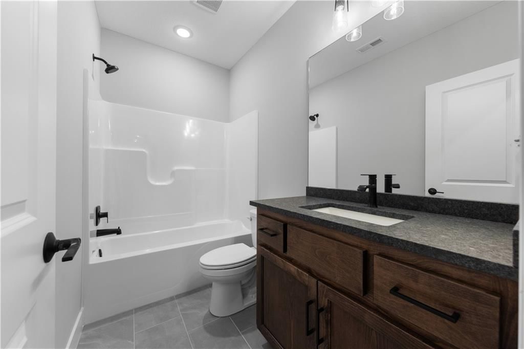 1148 SW Whitby Drive — photo 28