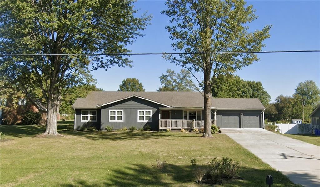 204 NW Obrien Road — photo 1
