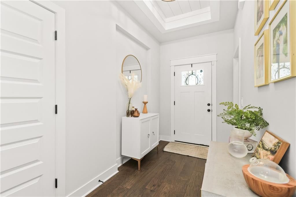 1305 NW Crestwood Drive — photo 4
