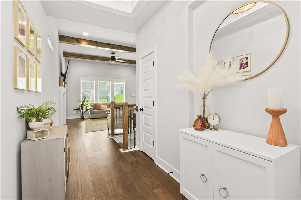 1305 NW Crestwood Drive — photo 5