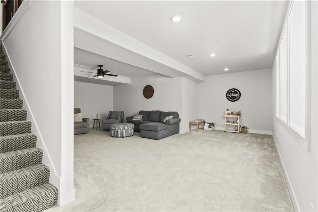 1305 NW Crestwood Drive — photo 27