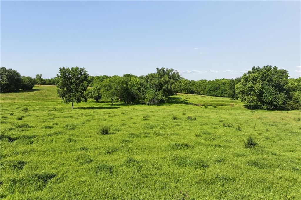 Photo 6 of 12 - W 375th Street, Osawatomie, KS 66064
