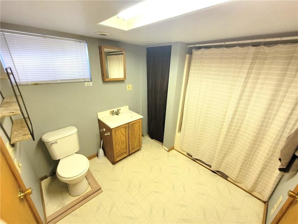 7408 Elm Street — photo 17