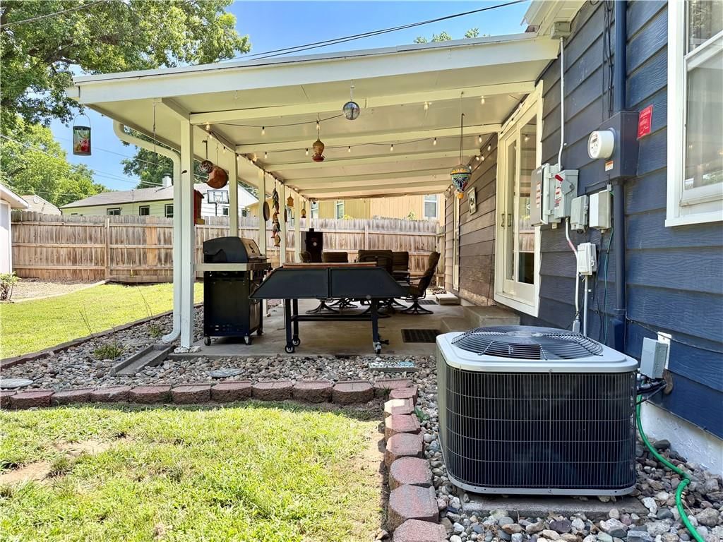 7408 Elm Street — photo 19