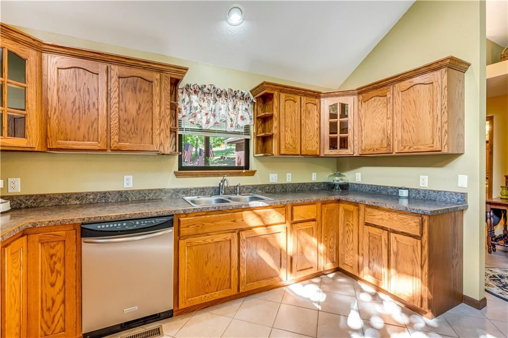 22967 Peppermint Drive — photo 16