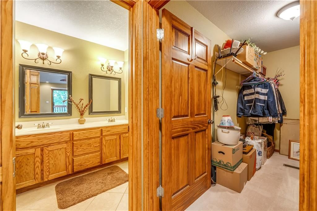 22967 Peppermint Drive — photo 32
