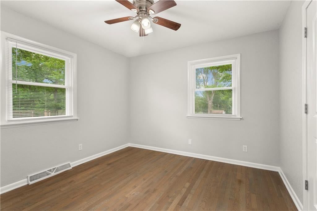 4157 N Cleveland Avenue — photo 6