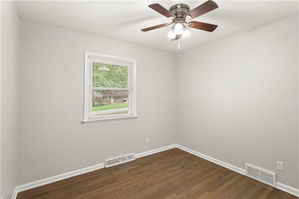 4157 N Cleveland Avenue — photo 25