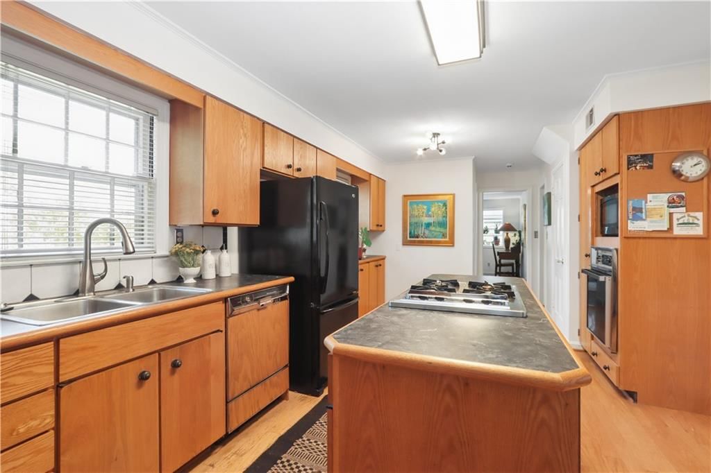 1204 W 69th Street — photo 18