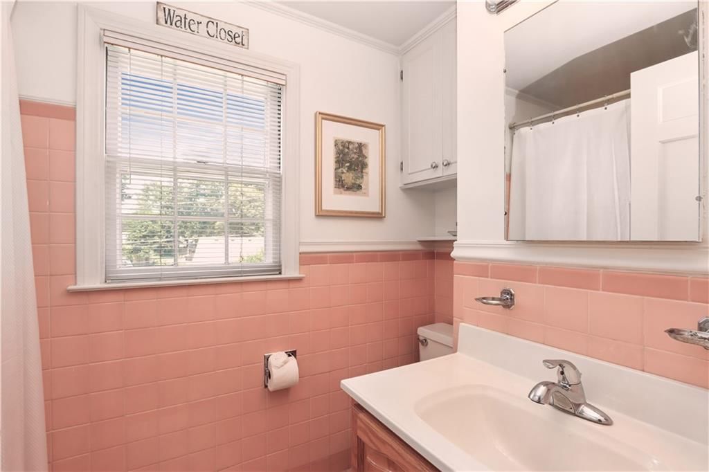 1204 W 69th Street — photo 28