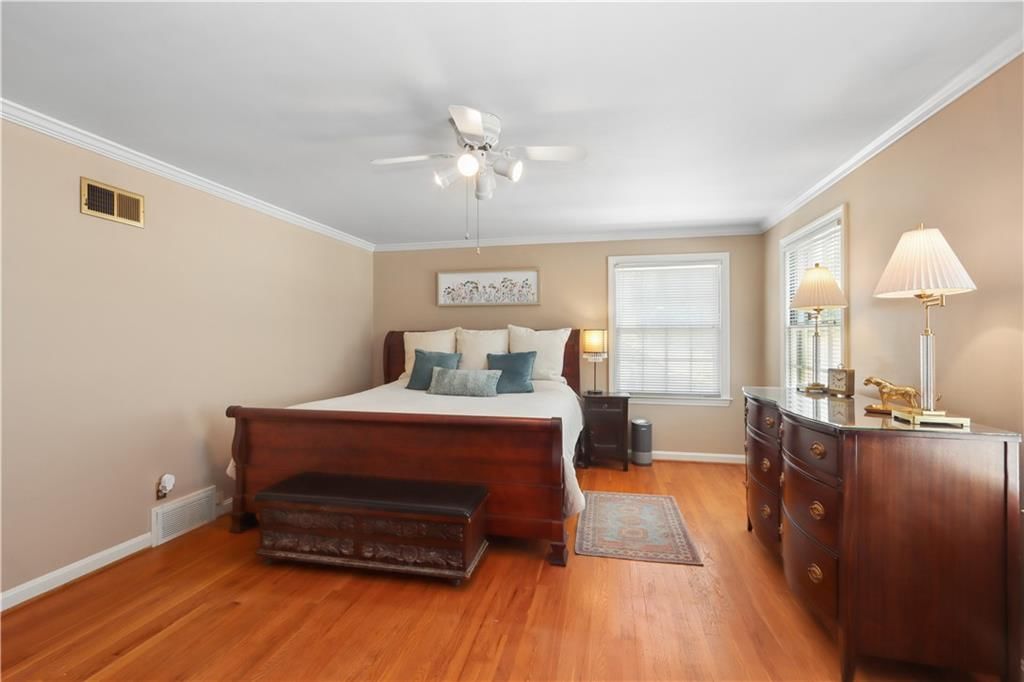 1204 W 69th Street — photo 29