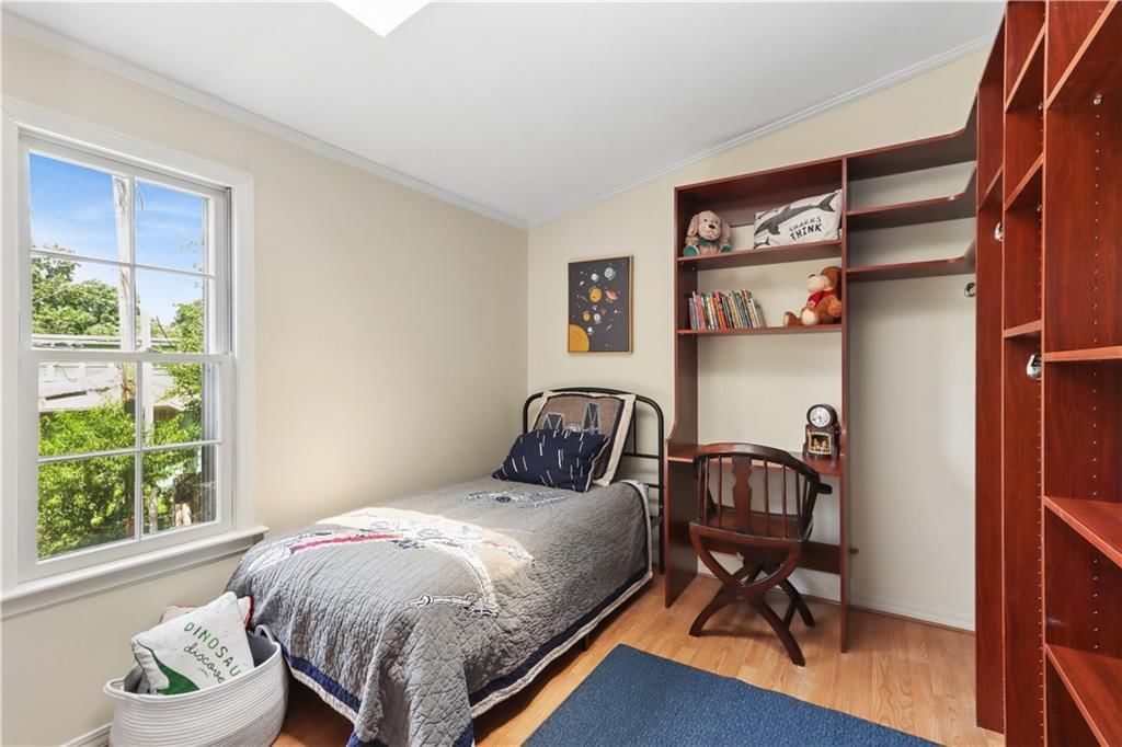 1204 W 69th Street — photo 32