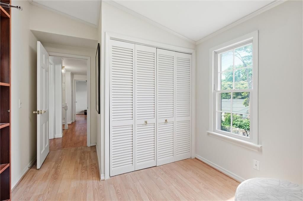 1204 W 69th Street — photo 33