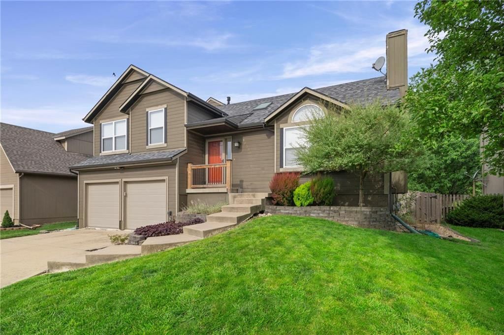16398 S SUNSET Street — photo 3