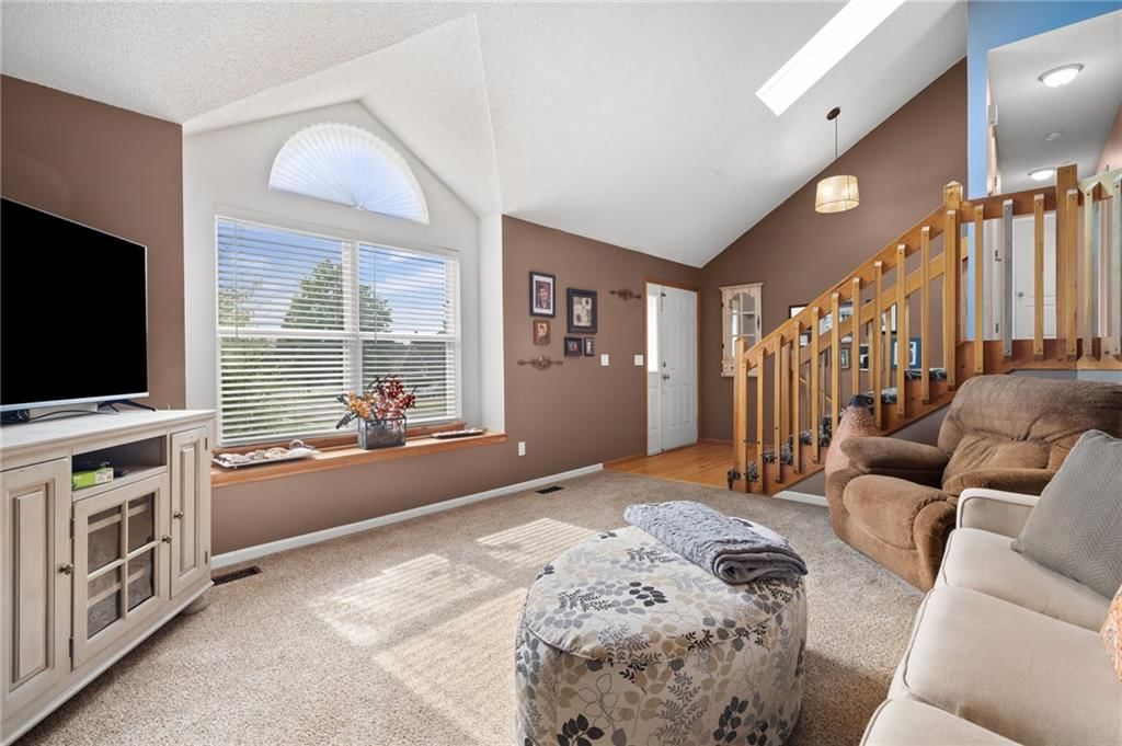 16398 S SUNSET Street — photo 7