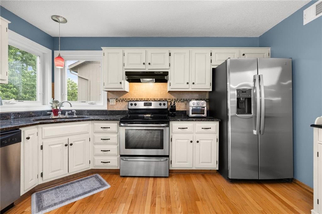 16398 S SUNSET Street — photo 14