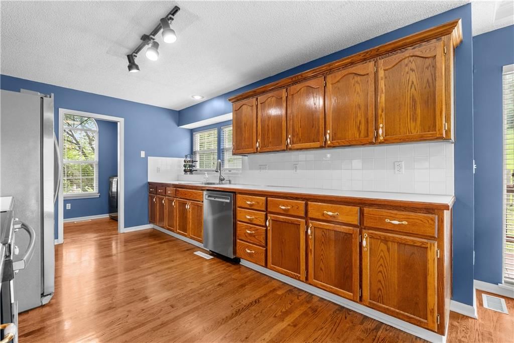 1218 WINDCREST Court — photo 11