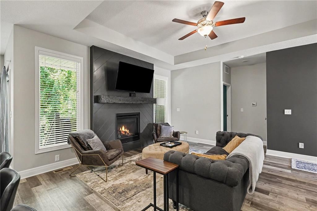 2412 NW Peekaboo Court — photo 5