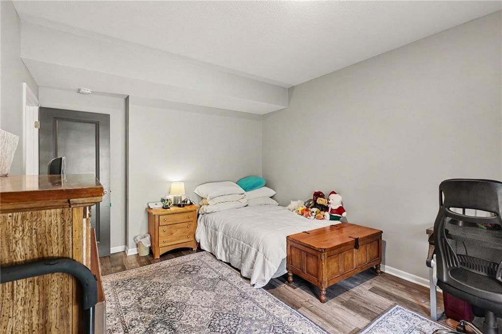 2412 NW Peekaboo Court — photo 15