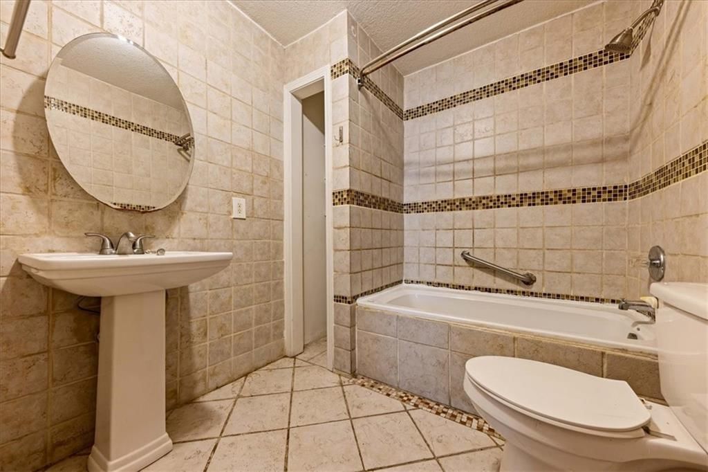 3929 Euclid Avenue — photo 10