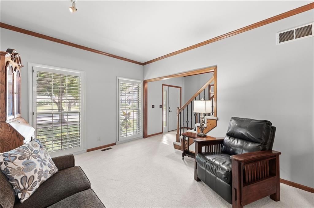 13016 Sherwood Drive — photo 9