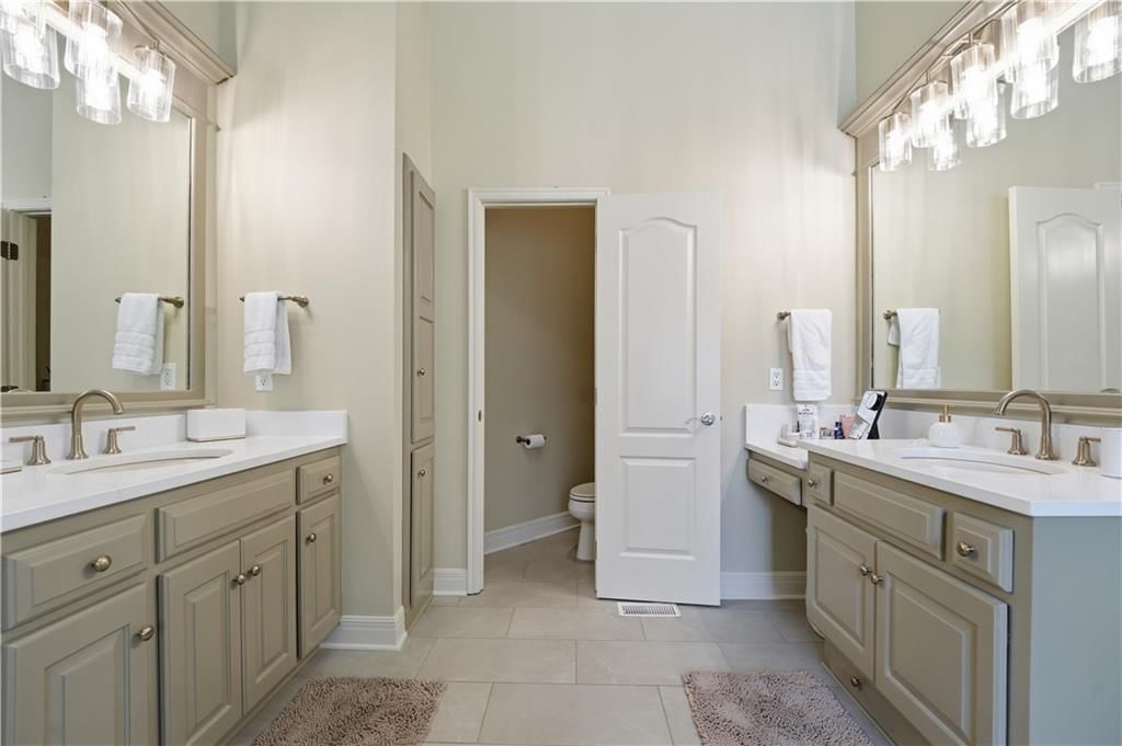 4504 NE Dick Howser Drive — photo 31