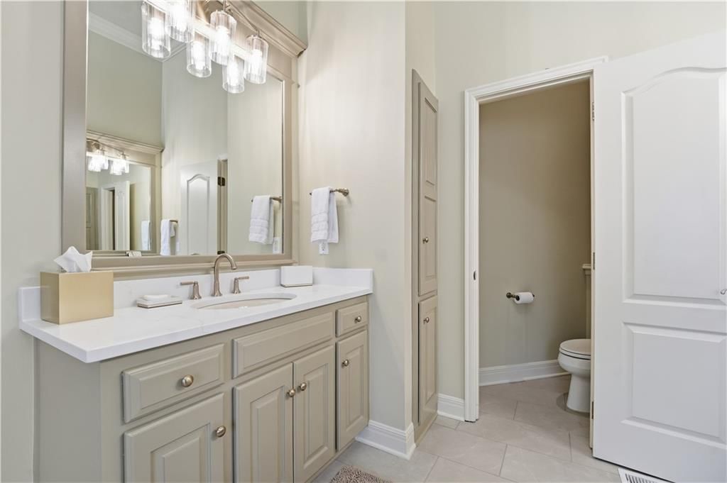 4504 NE Dick Howser Drive — photo 33