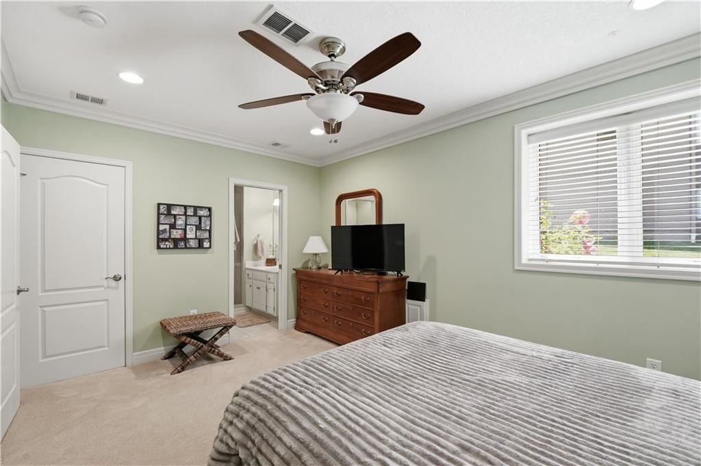 4504 NE Dick Howser Drive — photo 39