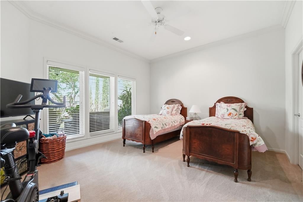 4504 NE Dick Howser Drive — photo 48